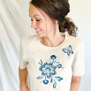 Vintage Alfred Dunner oat, navy + sky blue embroidered knit.
Size petite large